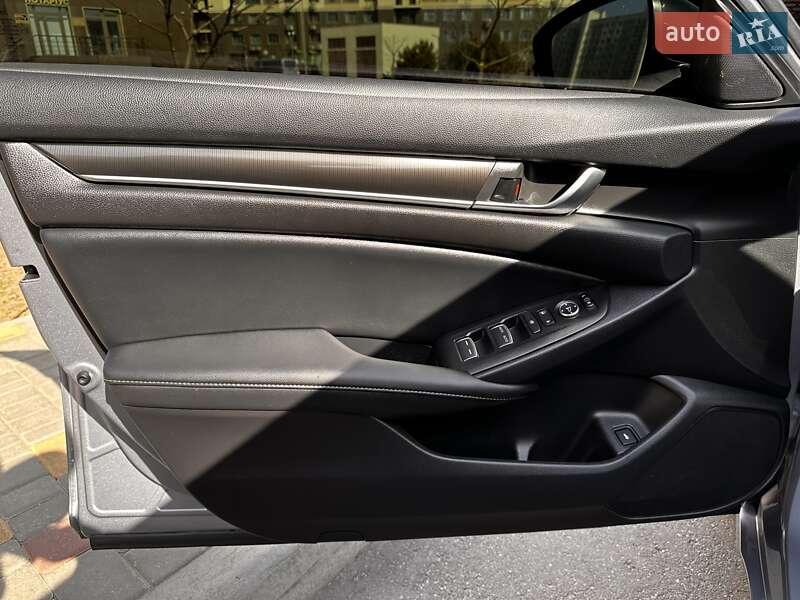 Седан Honda Accord 2022 в Одесі