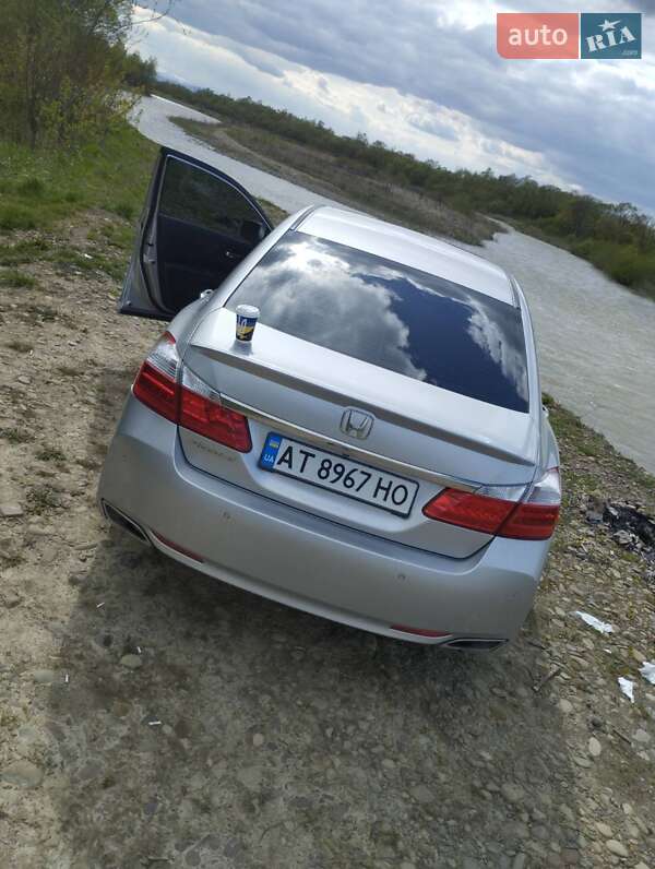 Седан Honda Accord 2014 в Івано-Франківську