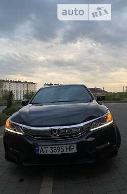 Седан Honda Accord 2016 в Ивано-Франковске
