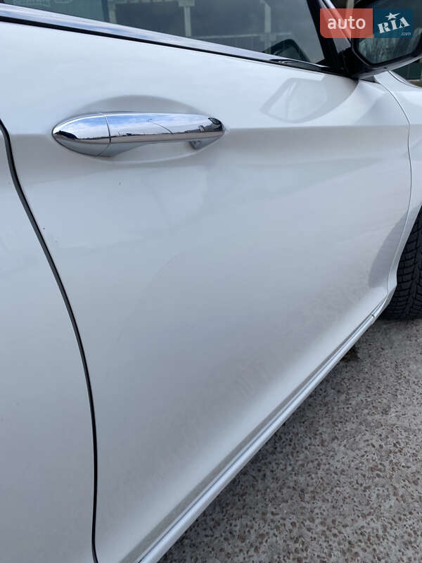 Седан Honda Accord 2014 в Киеве