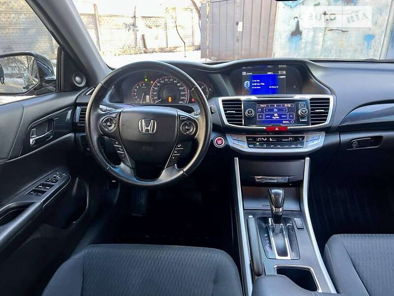 Седан Honda Accord 2013 в Киеве