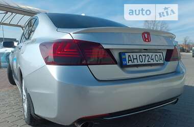 Седан Honda Accord 2014 в Киеве