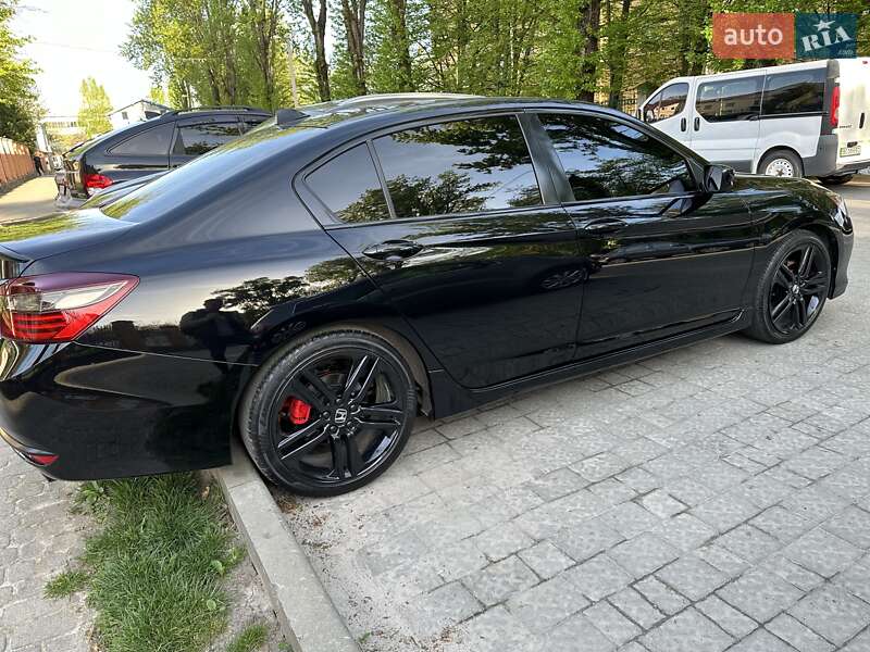 Седан Honda Accord 2016 в Львове