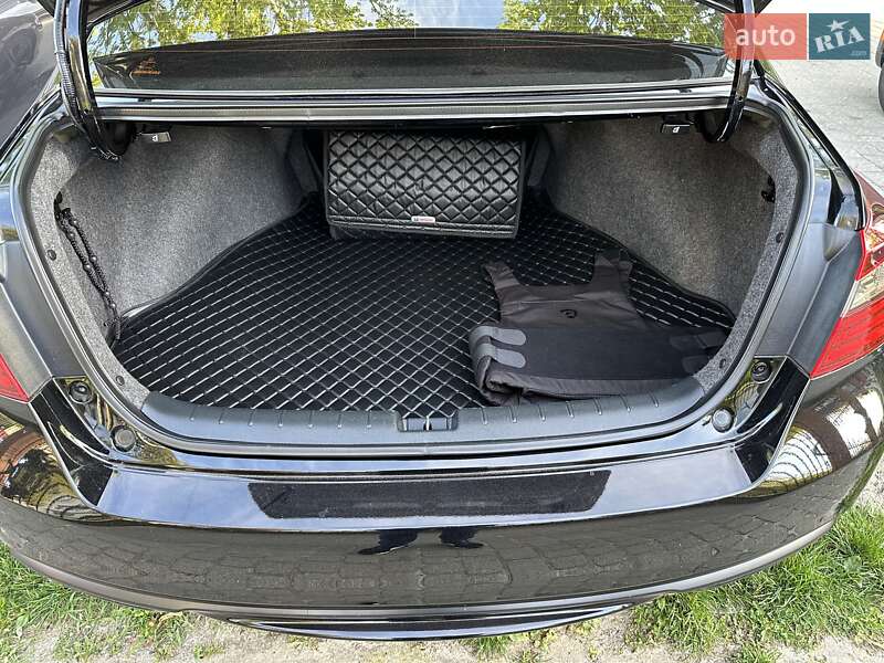 Седан Honda Accord 2016 в Львове