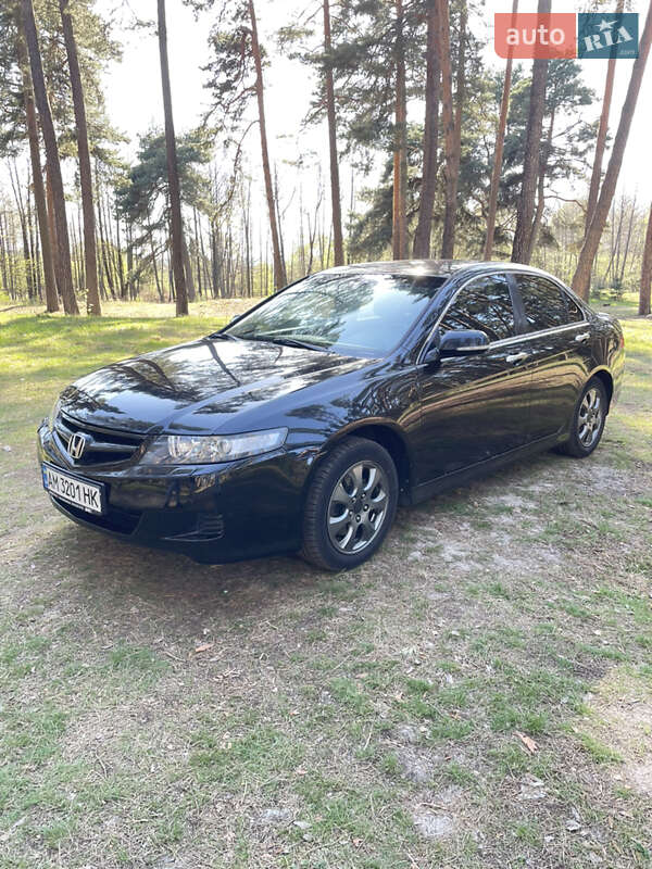 Седан Honda Accord 2006 в Ахтырке
