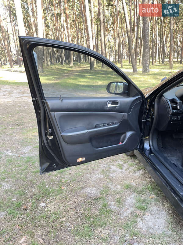 Седан Honda Accord 2006 в Ахтырке