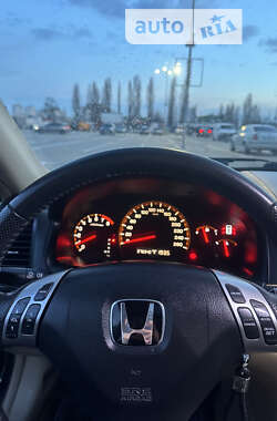 Седан Honda Accord 2005 в Киеве