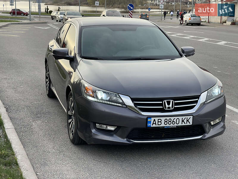 Седан Honda Accord 2014 в Виннице