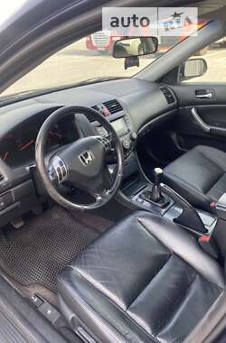 Седан Honda Accord 2004 в Кременчуге