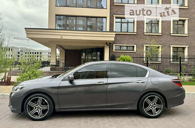 Седан Honda Accord 2016 в 