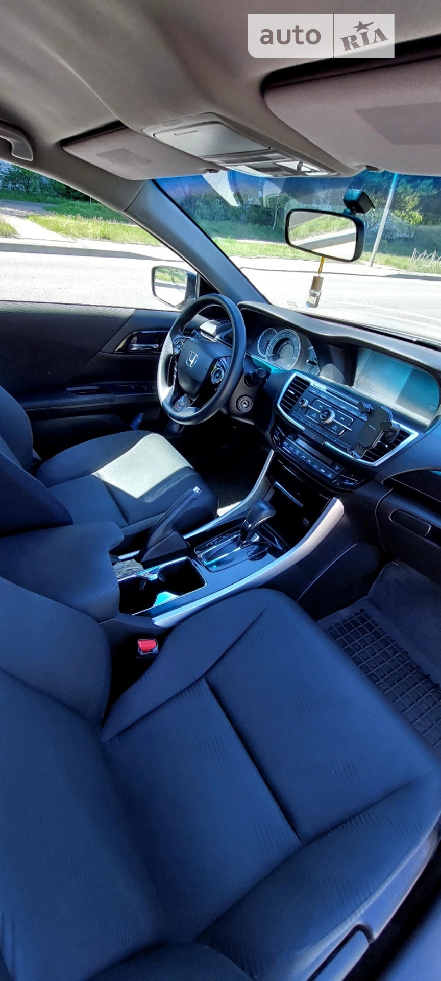 2017 Honda Accord - мініатюра 11