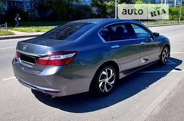 Седан Honda Accord 2017 в 