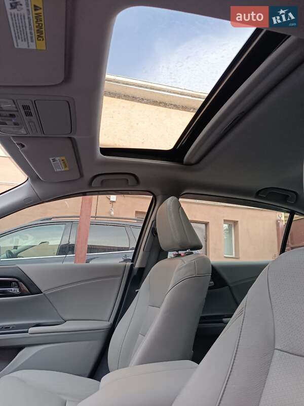 Седан Honda Accord 2016 в Николаеве