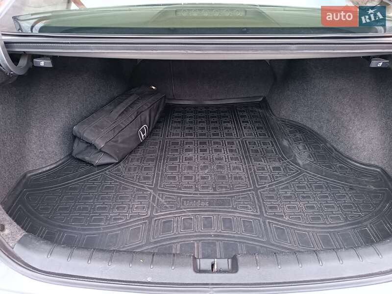 Седан Honda Accord 2016 в Николаеве