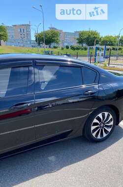 Седан Honda Accord 2015 в Киеве