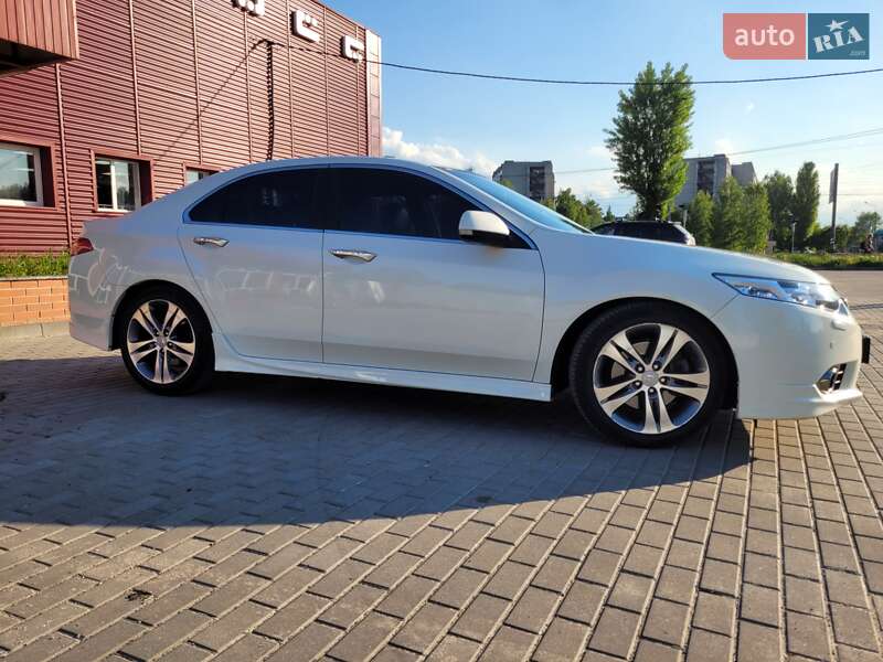 Седан Honda Accord 2011 в Сумах