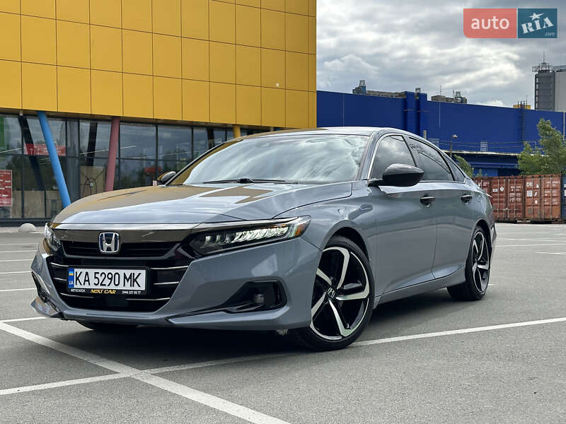 Седан Honda Accord 2022 в Киеве