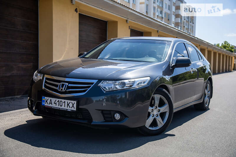 Honda Accord 2011
