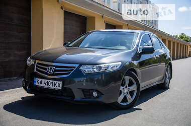 Седан Honda Accord 2011 в 