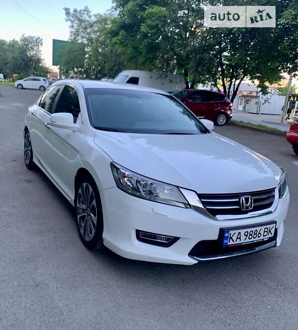 Седан Honda Accord 2013 в Білій Церкві