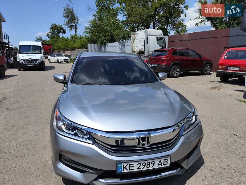 Седан Honda Accord 2017 в Кривом Роге