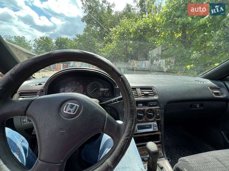 Седан Honda Accord 1993 в Кам'янець-Подільському
