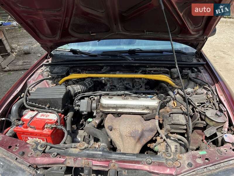Седан Honda Accord 1993 в Кам'янець-Подільському