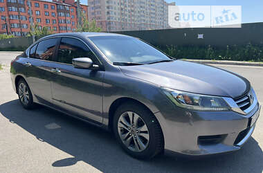 Седан Honda Accord 2014 в Києві