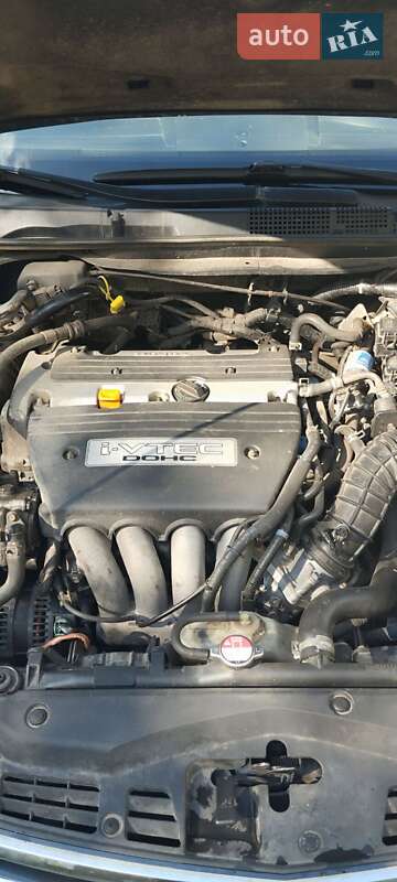 Седан Honda Accord 2006 в Чернигове