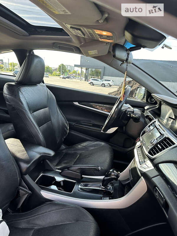 Купе Honda Accord 2013 в Києві