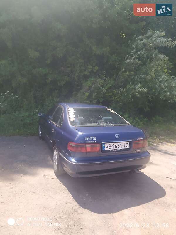 Седан Honda Accord 1996 в Виннице