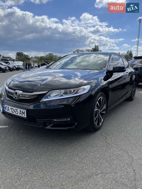 Купе Honda Accord 2015 в Києві