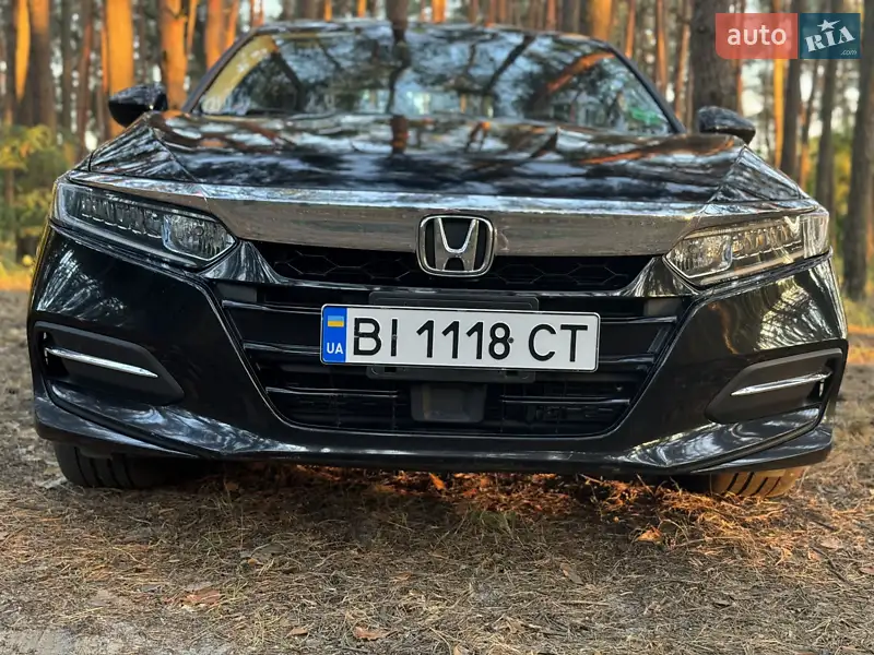 Honda Accord 2019 VIN 1HGCV3F13KA013128 фото оголошення 33 з 90