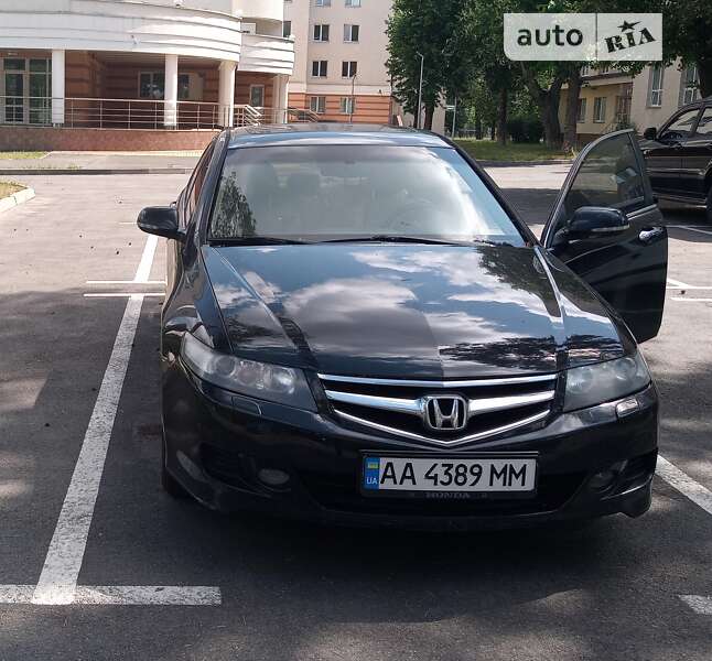 Седан Honda Accord 2006 в Києві