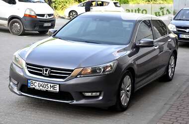 Седан Honda Accord 2015 в Львове