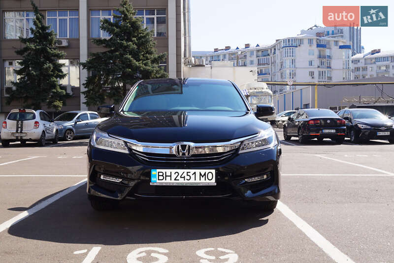 Седан Honda Accord 2017 в 
