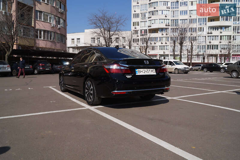 Седан Honda Accord 2017 в Киеве