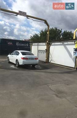Седан Honda Accord 2013 в 