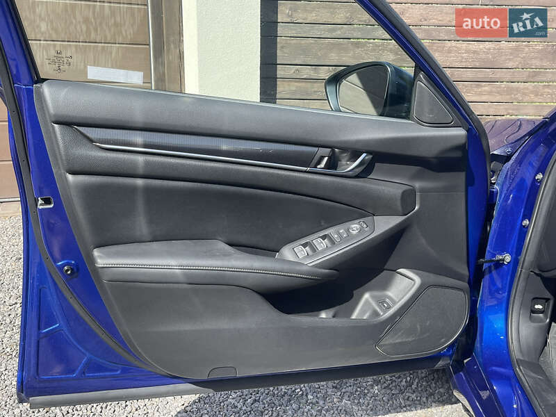 Седан Honda Accord 2022 в Вінниці