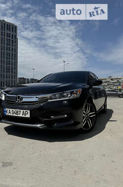 Седан Honda Accord 2016 в Киеве