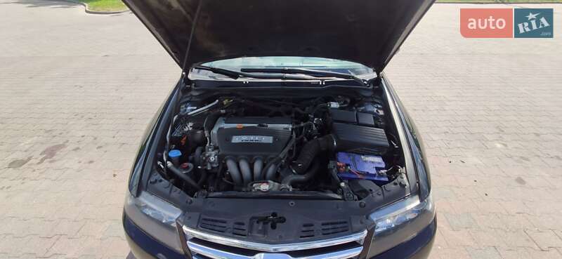 Седан Honda Accord 2006 в Старій Синяві