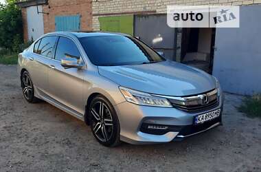 Седан Honda Accord 2016 в Карлівці