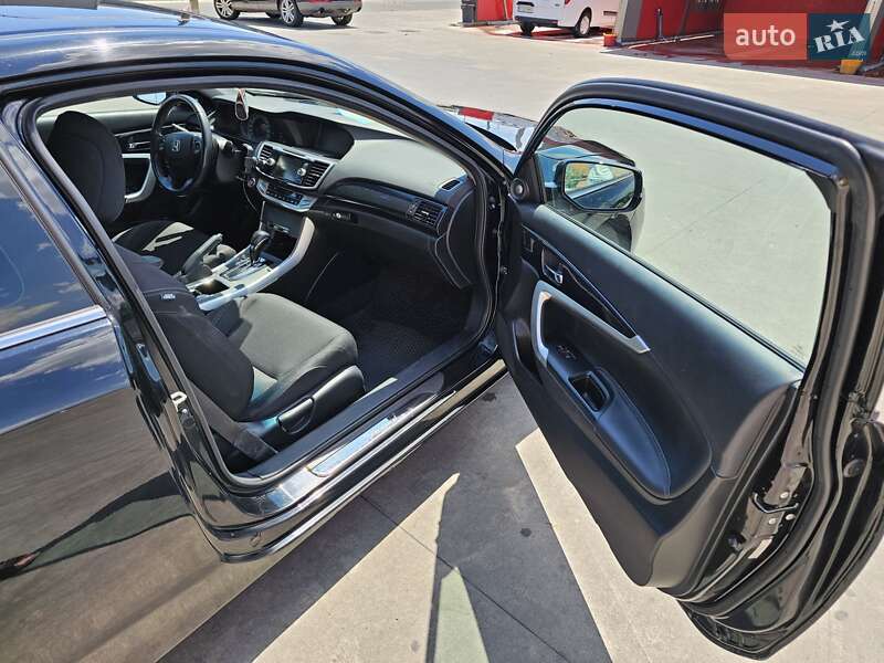 Купе Honda Accord 2012 в Измаиле