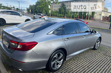 Седан Honda Accord 2019 в Львове