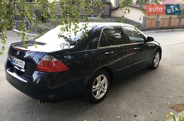 Седан Honda Accord 2006 в Киеве