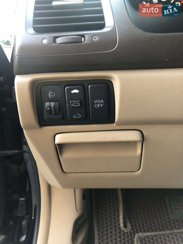 Седан Honda Accord 2006 в Киеве