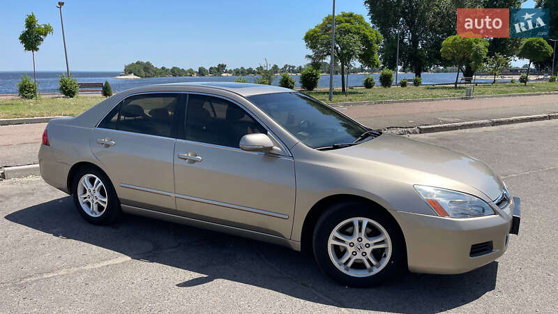 Honda Accord 2006