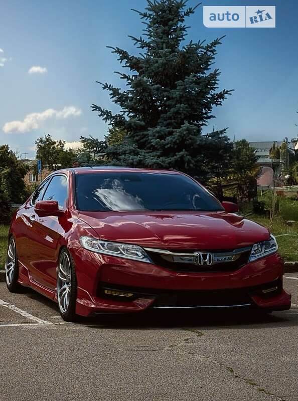 Купе Honda Accord 2016 в Києві