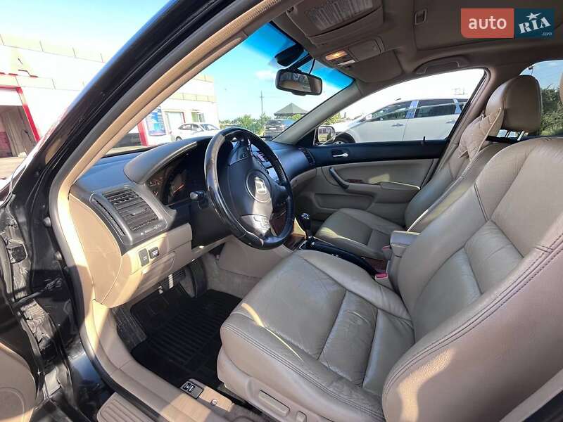 Седан Honda Accord 2006 в Южноукраинске