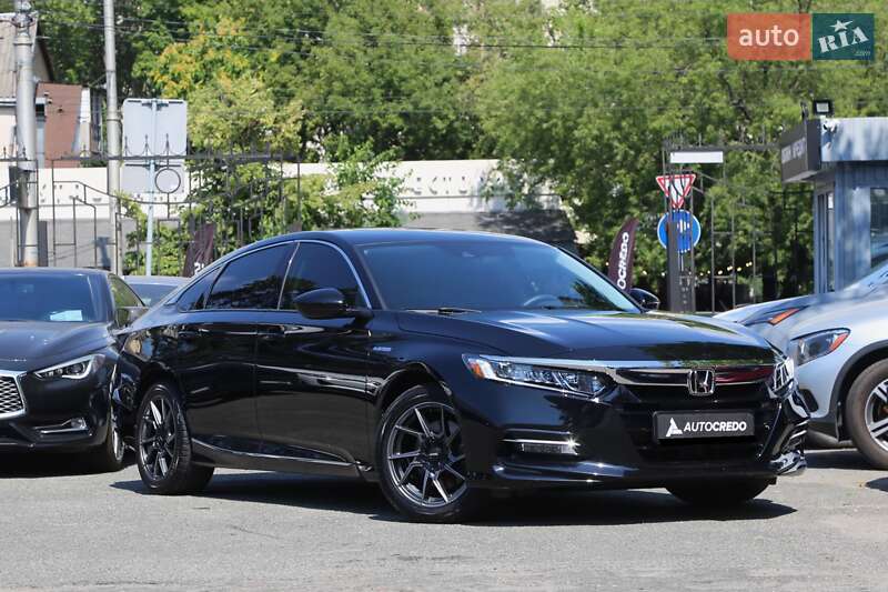 Седан Honda Accord 2018 в Києві